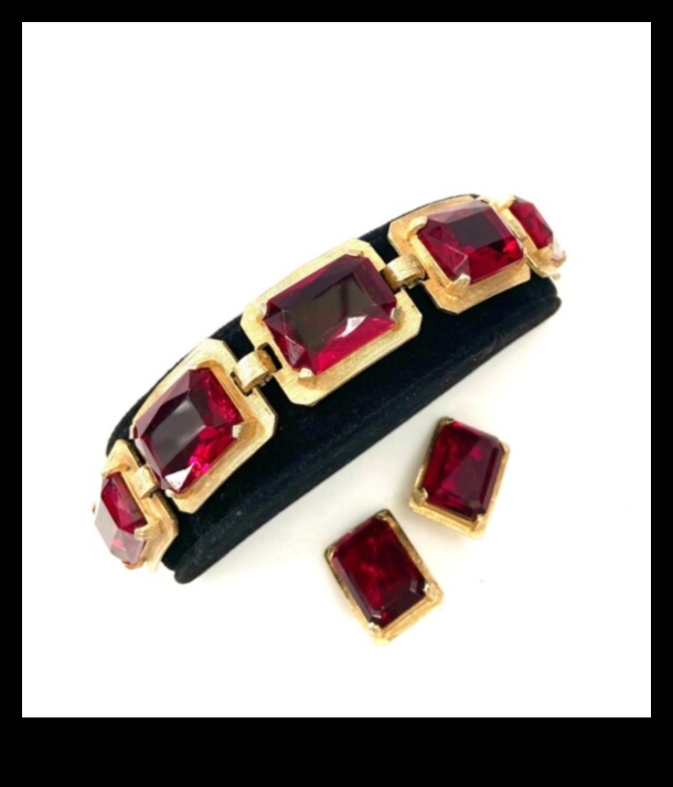 Declarații izbitoare: redefiniți-vă aspectul cu stilurile noastre îndrăznețe de brățări