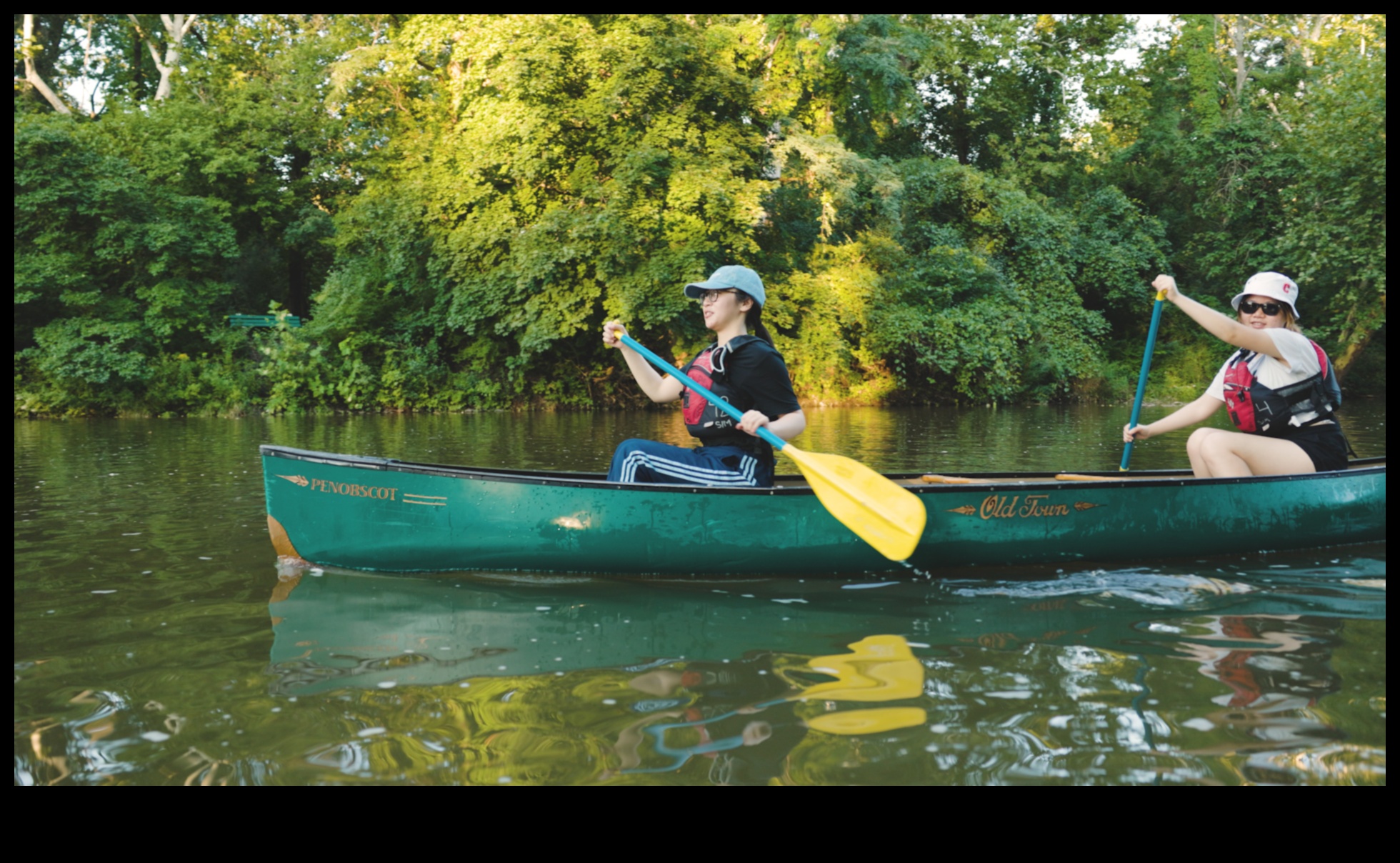 Outdoor Odyssey: Echipament de aventură pentru o aniversare activă și aventuroasă