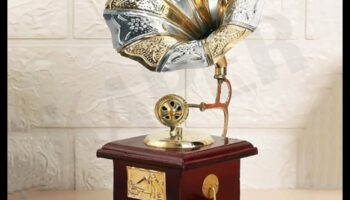 Aurele antice: cadouri de inspirație vintage cu farmecul lumii vechi