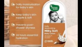 Hidratarea cerească: menținerea elastică a pielii bebelușului