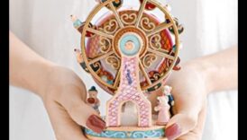 Momente melodice: cadouri muzicale pentru mama armonioasă